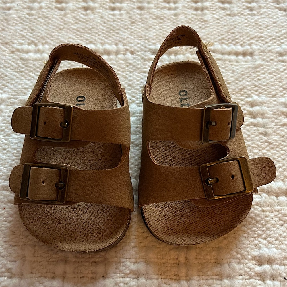 Old Navy Baby Sandles size 0-3 month